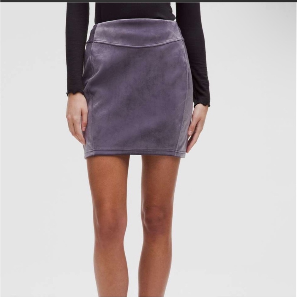NWT Lululemon Scuba High Rise Mini Skirt Velvet Nightfall Size XS
